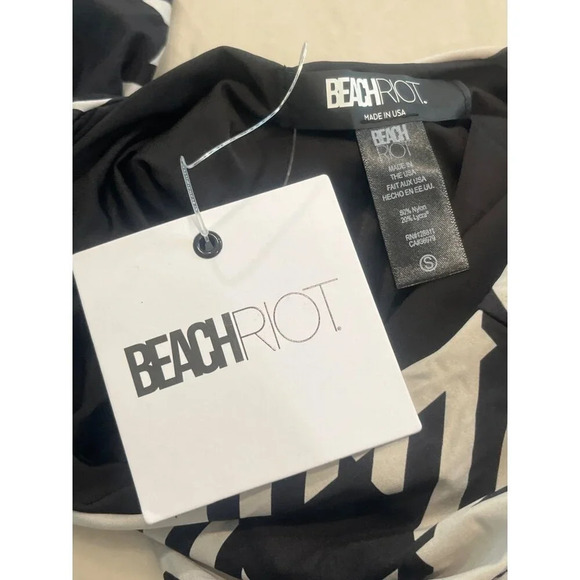 BEACH RIOT Carlie One Piece in Houndstooth Small New Womens Swimsuit - Picture 8 of 16